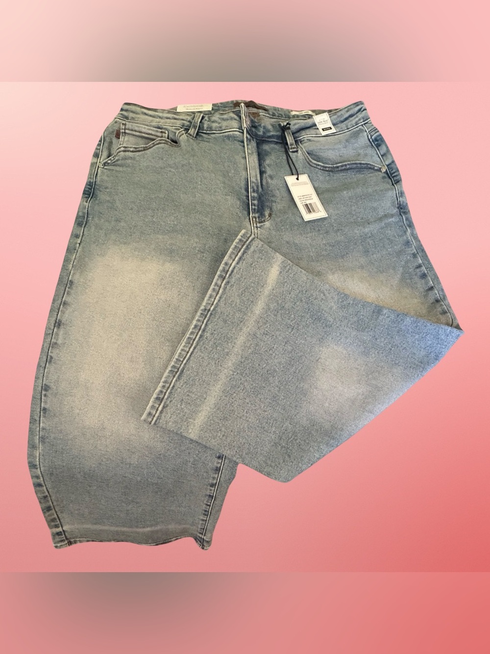 NWT! JUDY BLUE,WIDE CROP MED. BLUE JEANS IN PLUS SIZE 18W. MID RISE,FINISHED HEM - Picture 6 of 16
